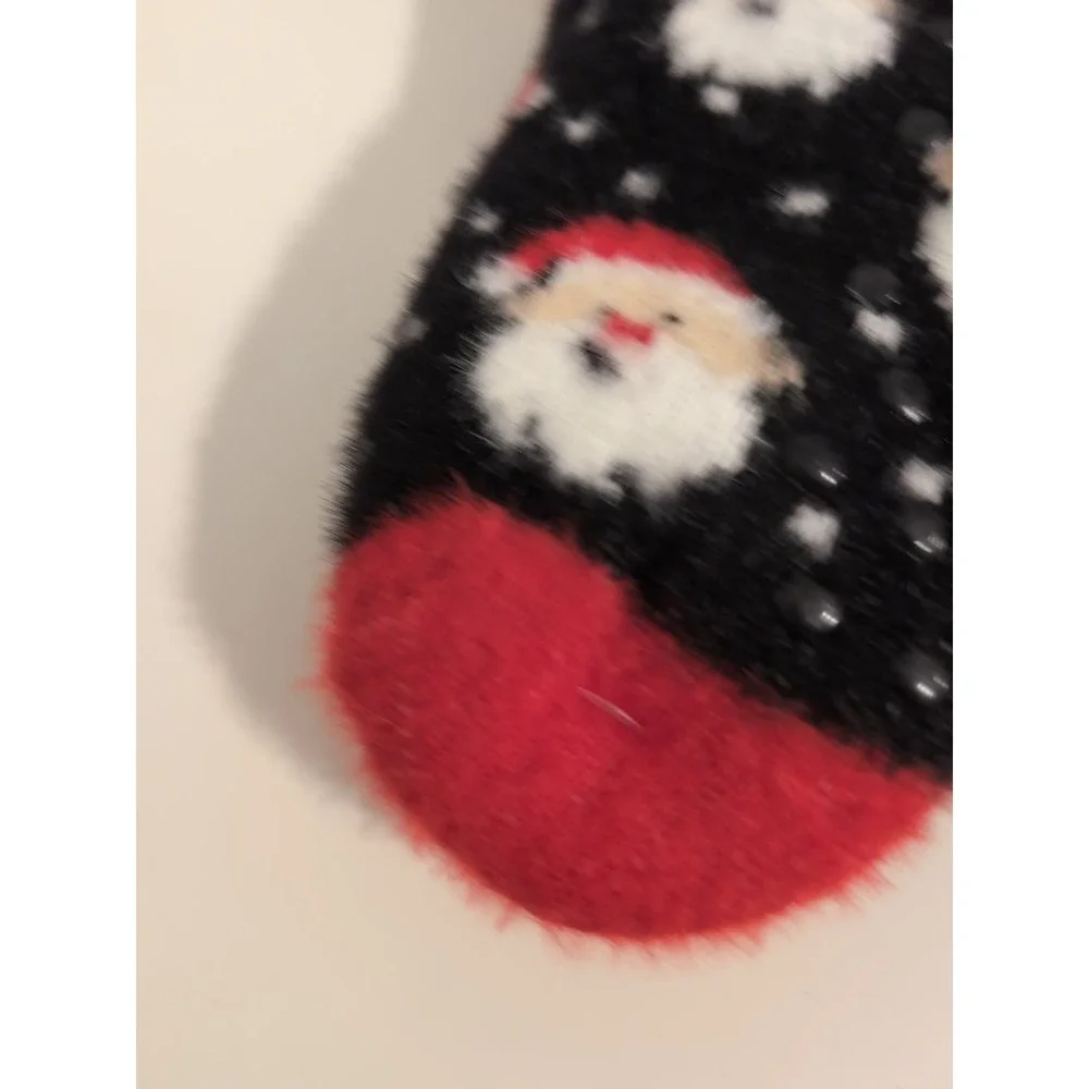 NWT Gold Medal International Santa Christmas Gripper Socks Sherpa‎ Tops Size 5-9